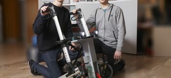 Dieser Rollator kann Treppen steigen